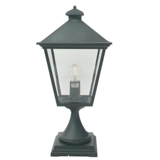 kulteri klasszikus kapu lampa vilagitas kerites tetejere mediterran vizallo kulteri allolampa fekete kert terasz rusztikus regies vintage polgari elegans villa kastely lampak.jpg